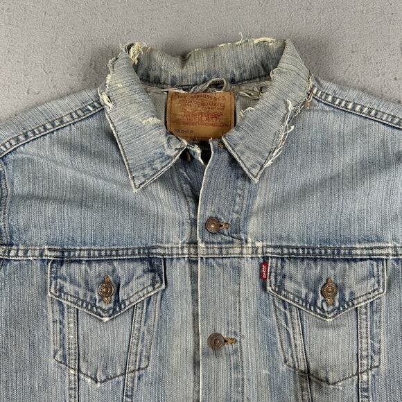 Vintage Levi’s Trucker Jacket XL Blue Denim Distressed Negative Space 70515-0518 - Picture 5 of 16